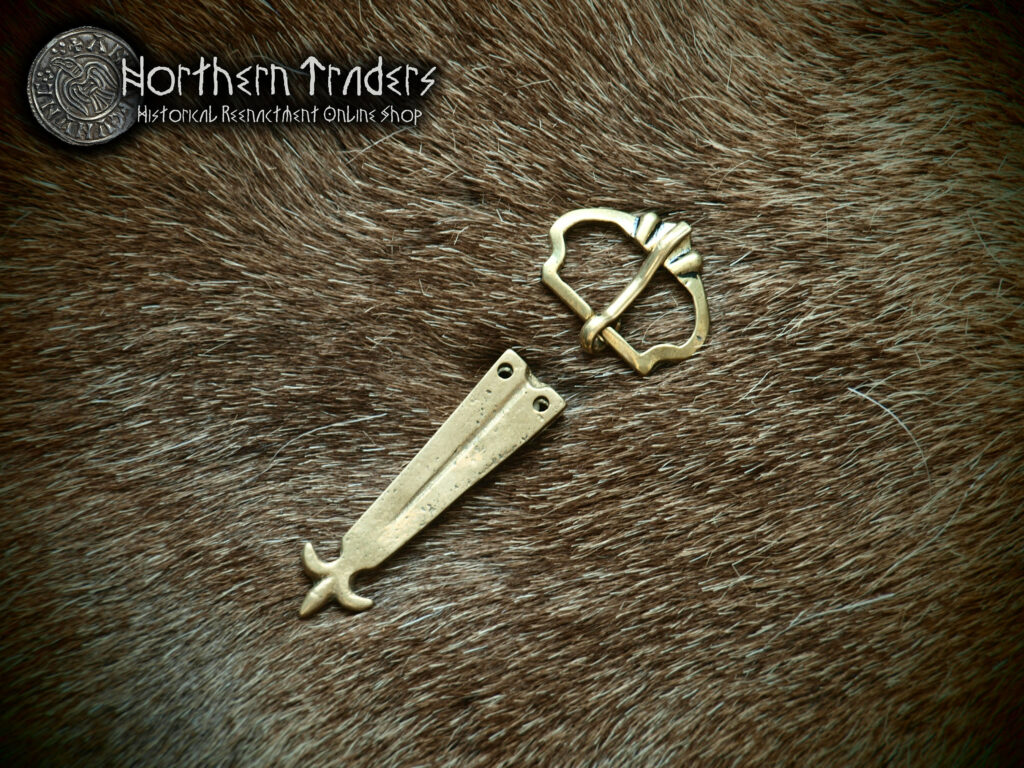 Simple Medieval Buckle & Belt End with Fleur-de-Lis
