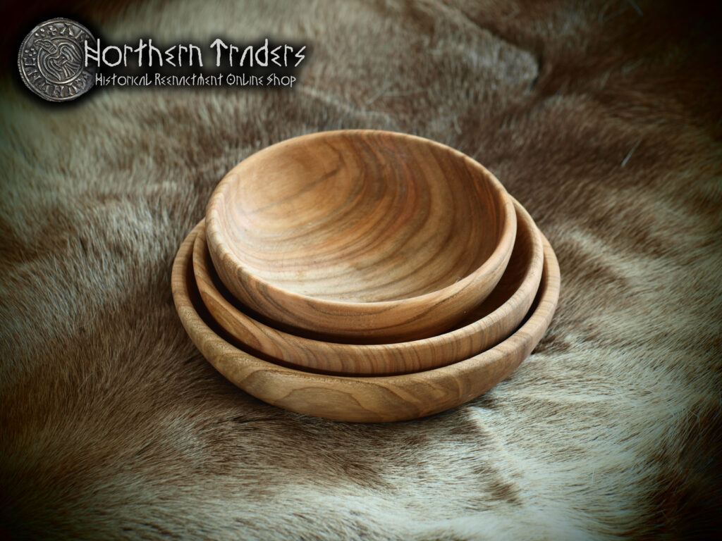 Set of 3 Medieval Wooden Bowls – Cherry