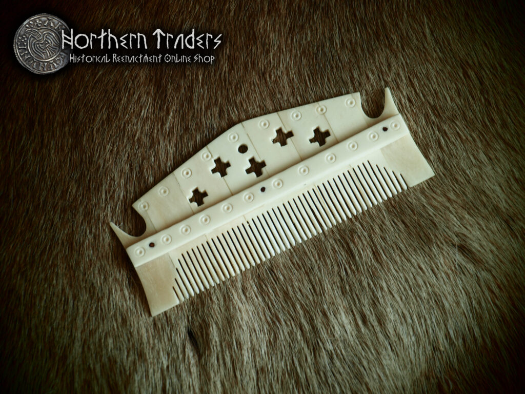 Decorated Viking Comb – DEFECTUOSO
