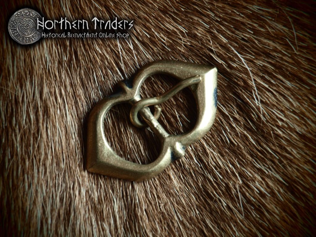 Double Pointed Medieval Buckle – Small