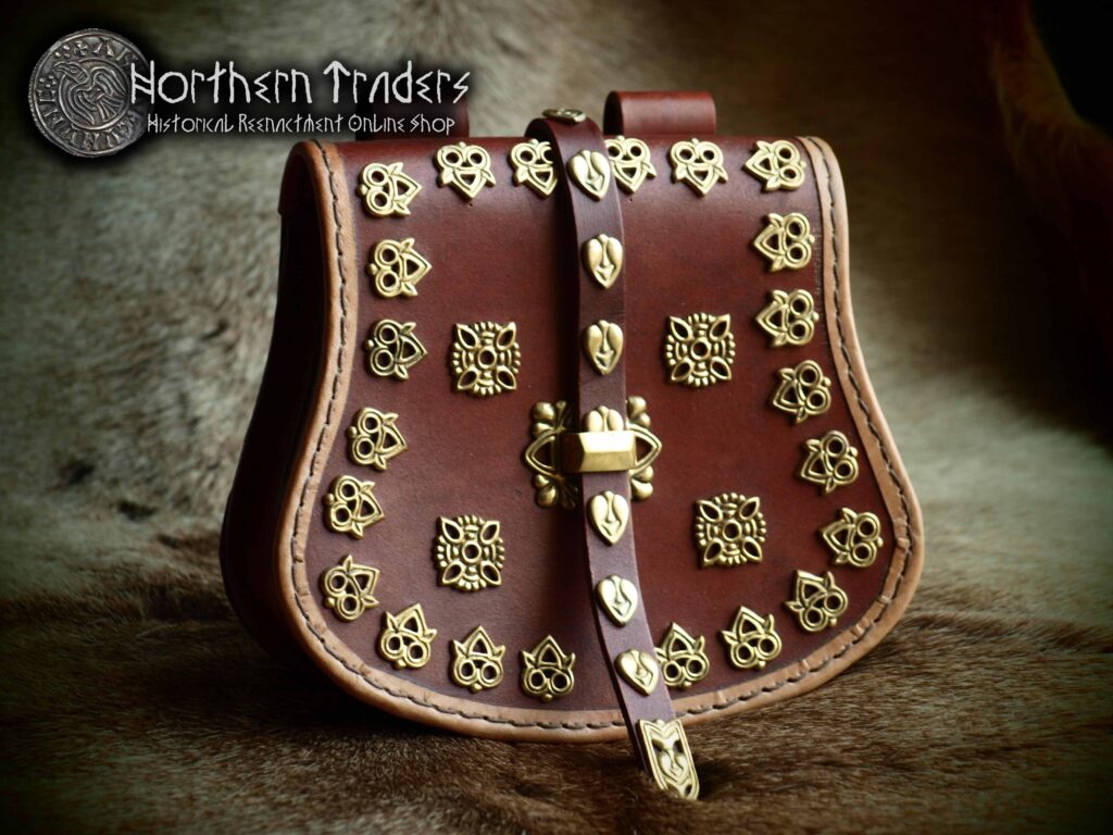 Tarsoly Pouch from Karos