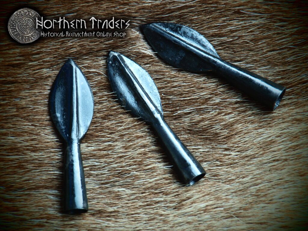 Hand-forged Arrowhead – 3 Pieces