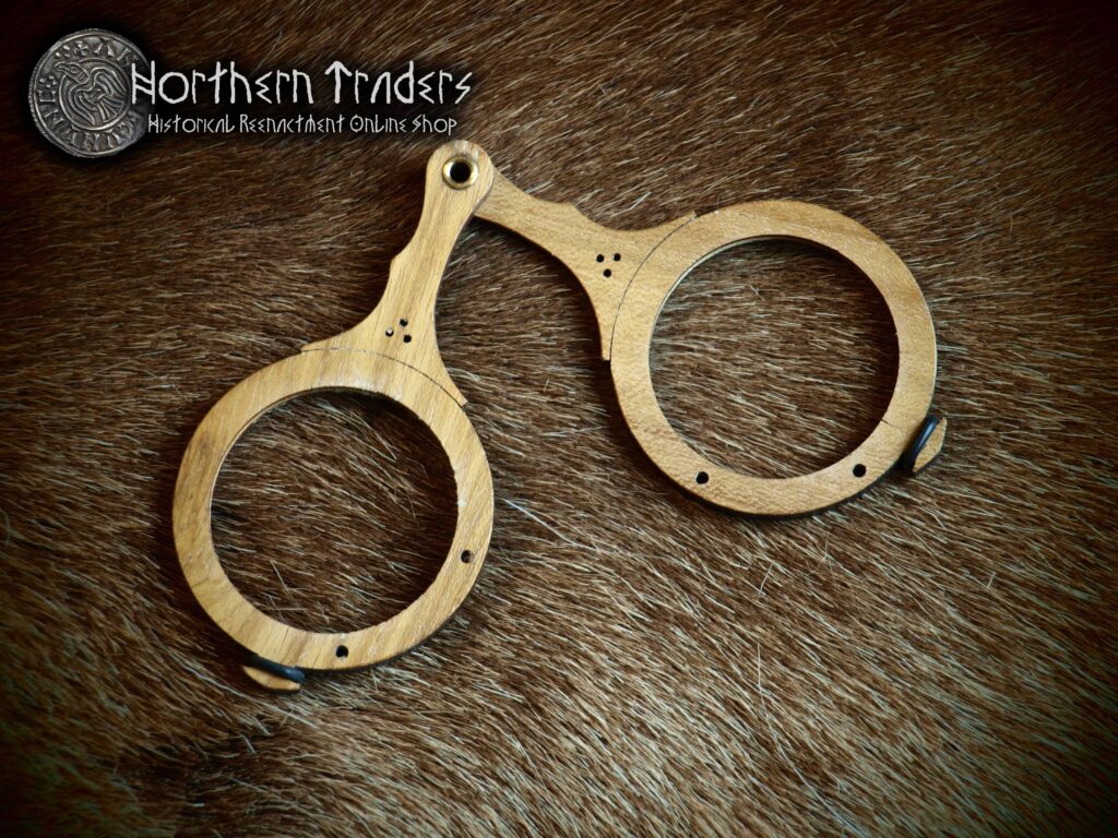 Gafas o Anteojos Medievales de Madera