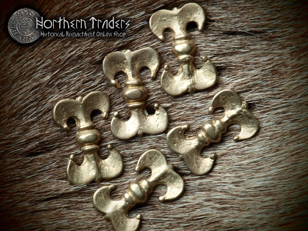 Late Medieval Belt Studs “Double Fleur-de-Lis” – 5 Pieces