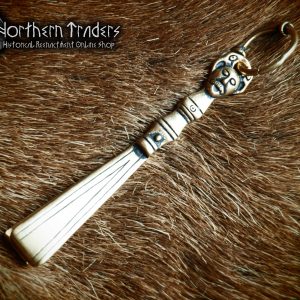 Scandinavian Tweezer Pendant