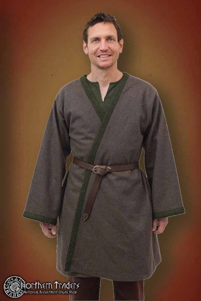 Kaftan / Klappenrock from Hedeby with Decoration Trims