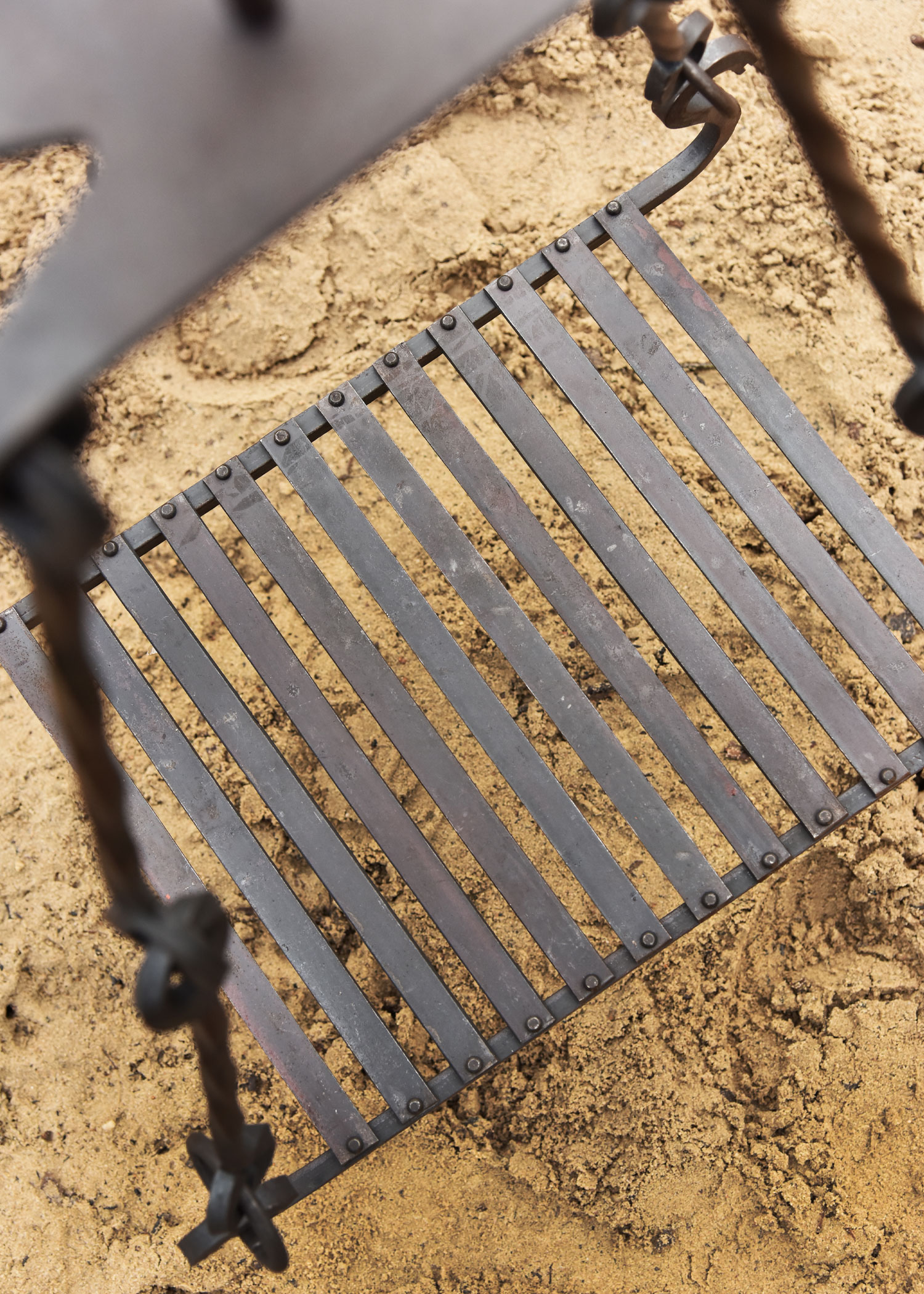 Hand-forged Grill Grate for Tripod - Image 5