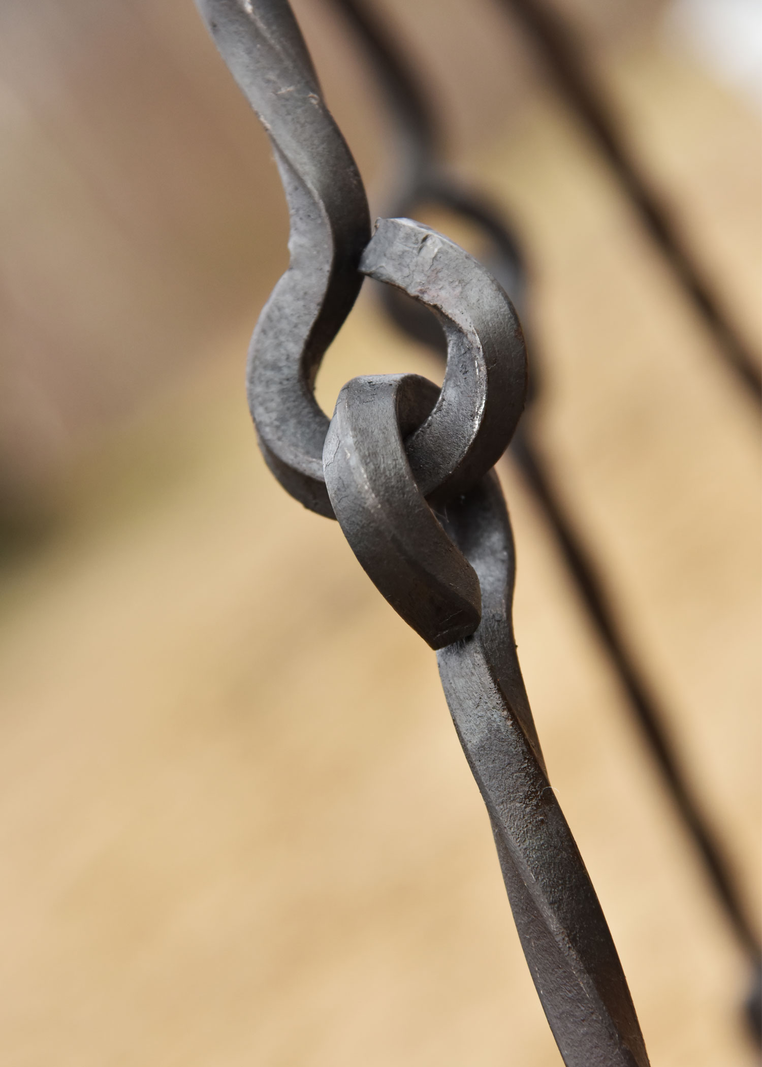 Hand-forged Grill Grate for Tripod - Image 7