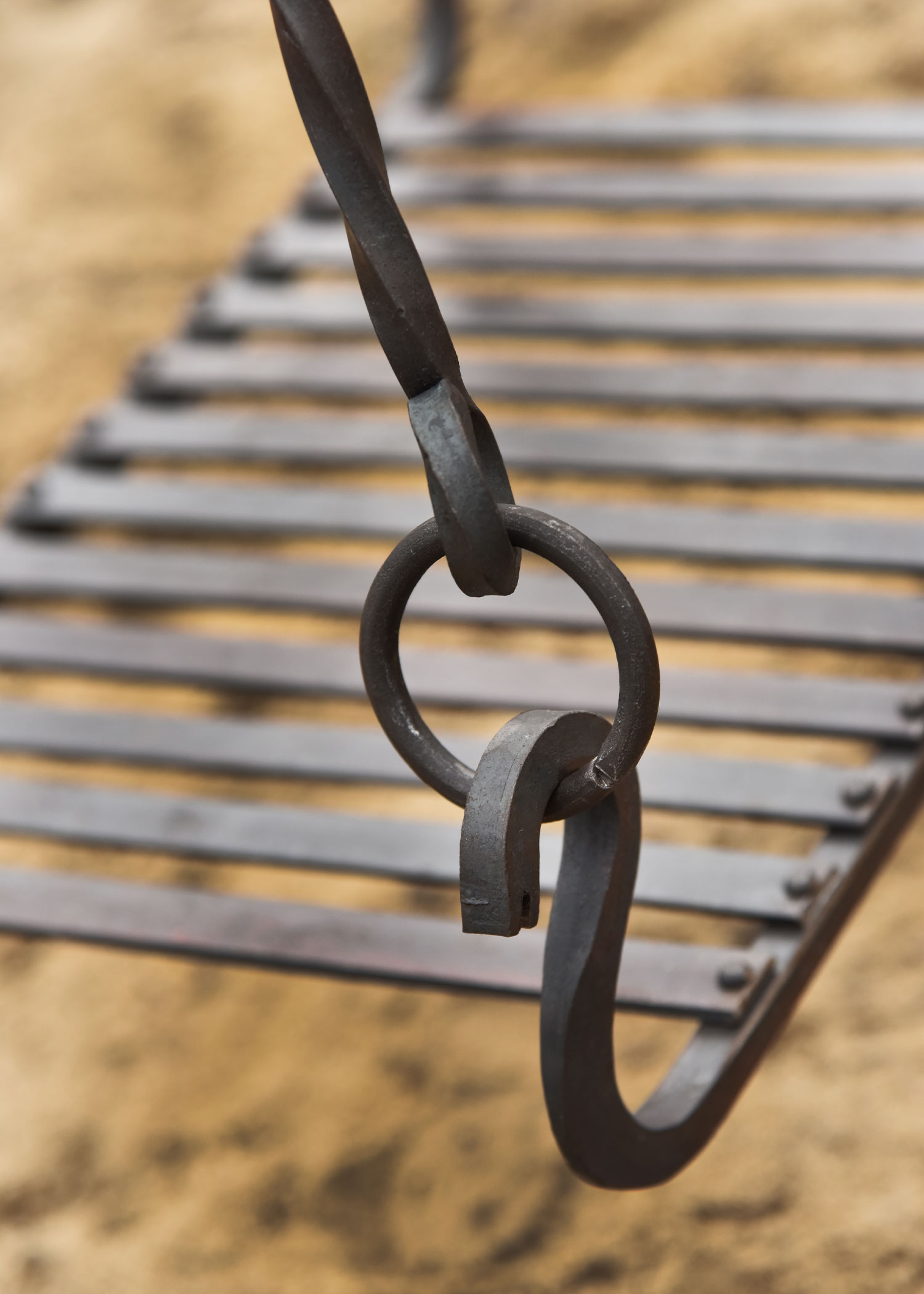 Hand-forged Grill Grate for Tripod - Image 6