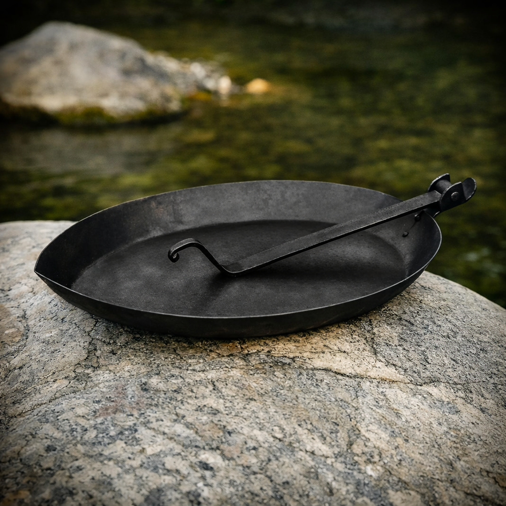 Roman Folding Fryingpan - Image 2